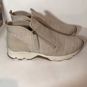 Anne Klein Woman on the move sneaker bootie size 9 1/2. Never worn